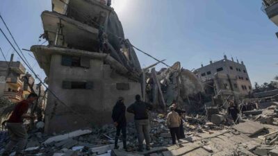 İsrail’in son 24 saatte Gazze Şeridi’ne düzenlediği saldırılarda 97 Filistinlinin