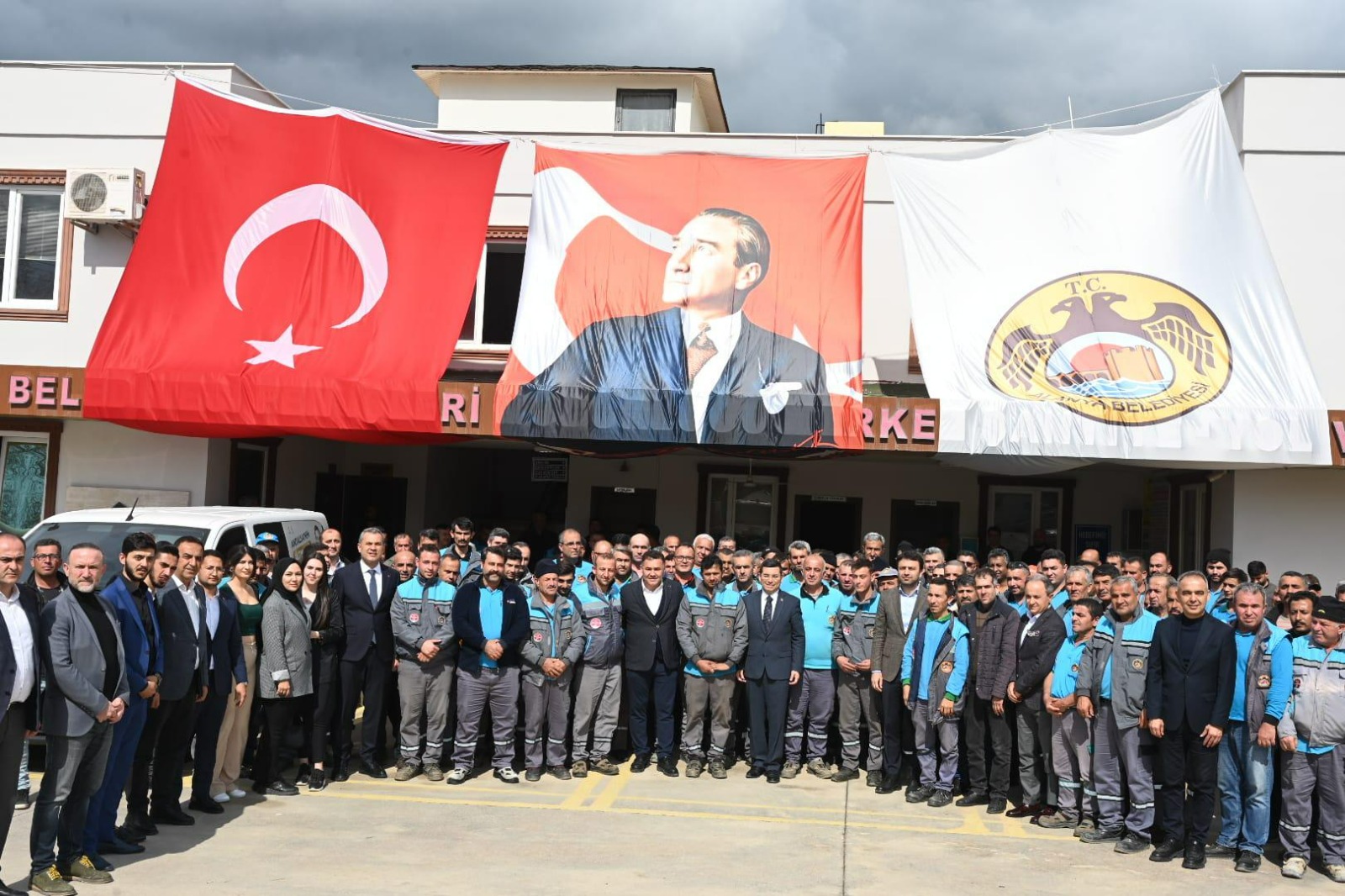 Cumhur İttifakı Antalya Büyükşehir Belediye Başkan Adayı Hakan Tütüncü, Alanya’yı
