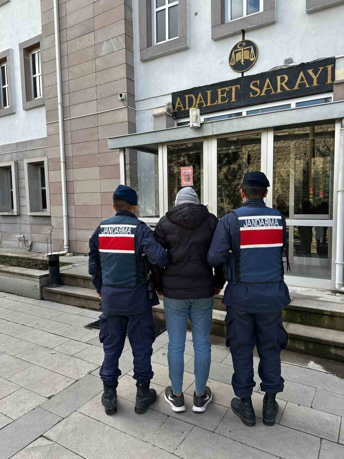 Afyonkarahisar’da hırsızlık suçundan 5 yıl hapis cezası ile aranan şahıs