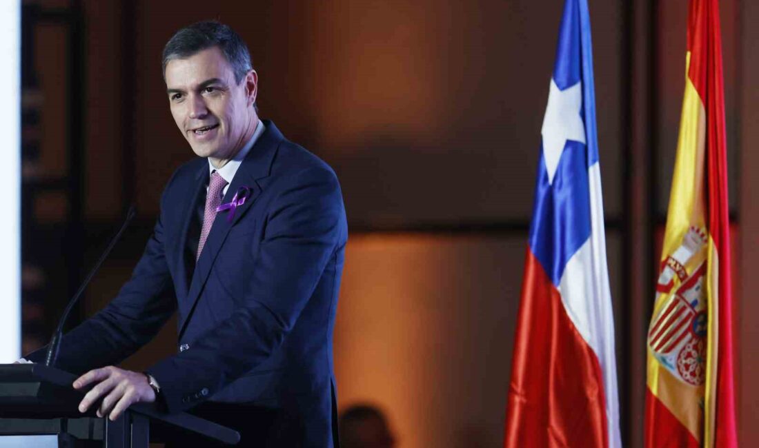 İspanya Başbakanı Pedro Sanchez. Şili’deki La Moneda Başkanlık Sarayı’nda düzenlediği