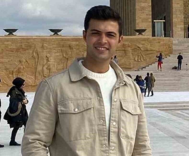 Afyonkarahisar’da tırın çarptığı otomobilde yaralanan 3 polis memurundan biri kaldırıldığı