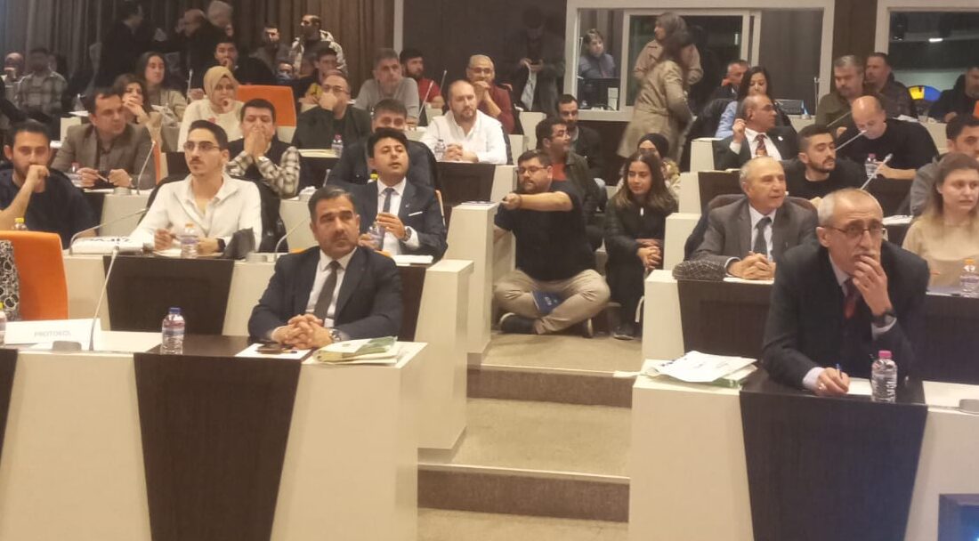 Afyonkarahisar’da ATSO Toplantı Salonu’nda Mali Müşavirlere eğitim verildi. Türkiye Serbest