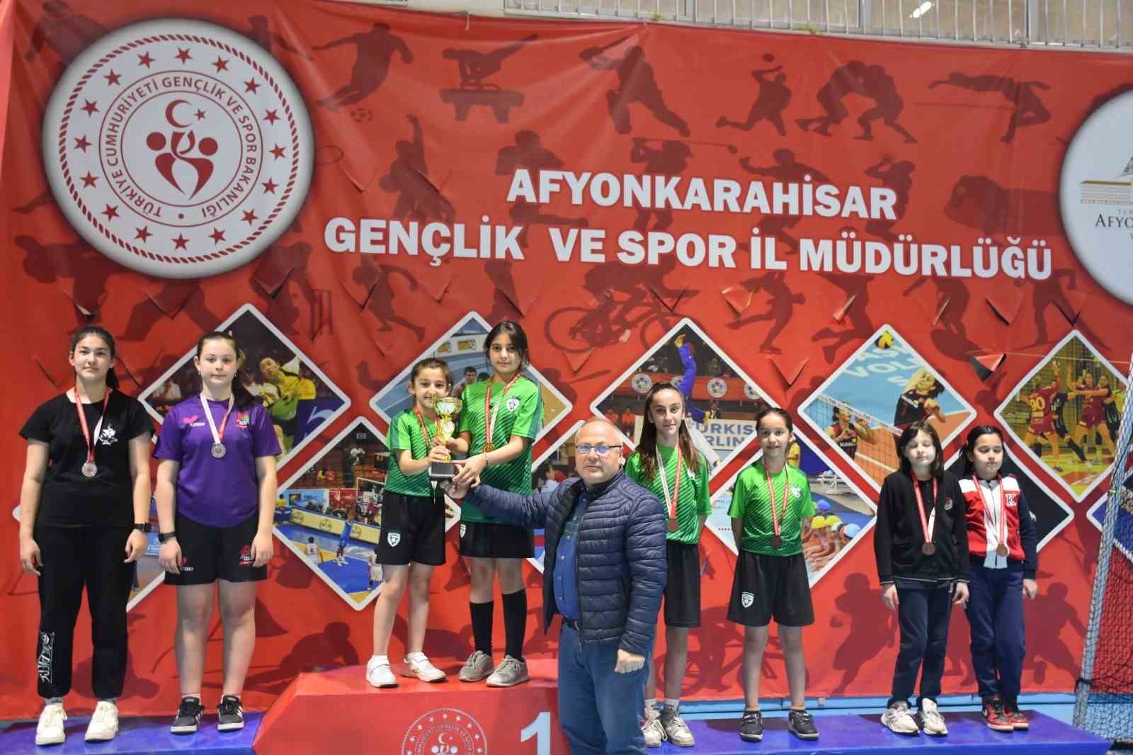 Afyonkarahisar’da Küçükler ve Minikler Masa Tenisi müsabakaları tamamlandı. Afyonkarahisar Çiğiltepe