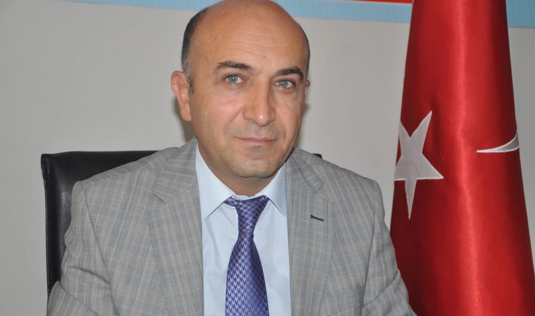 Hürriyetçi Eğitim Sen Afyonkarahisar İl Başkanı Nizamettin Şenol, Anayasa Mahkemesinin