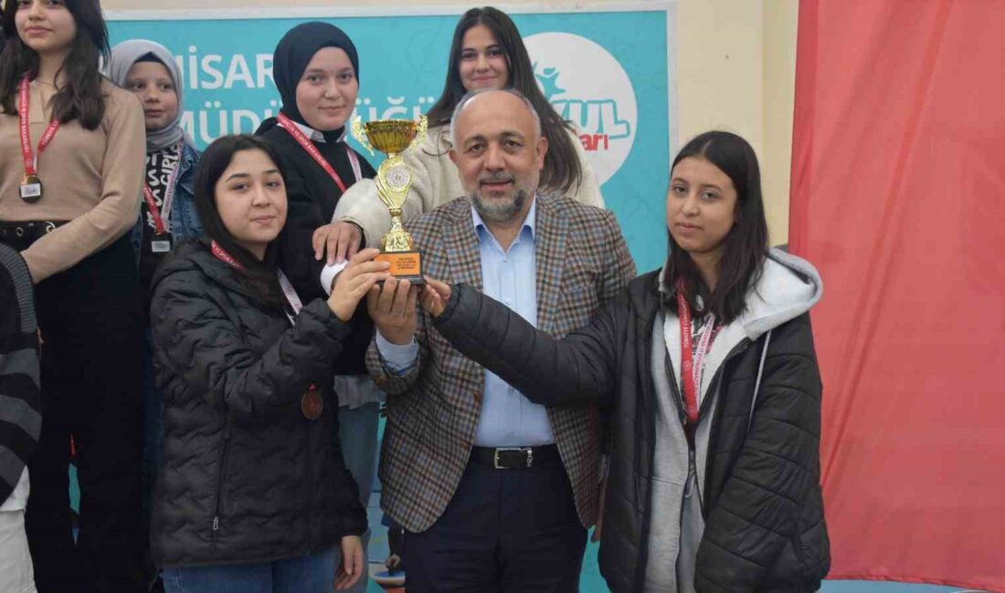 Afyonkarahisar’da Kocatepe Spor Kompleksi’nde heyecan dolu satranç müsabakaları sona erdi.