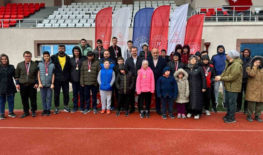 Afyonkarahisar’da Okul Sporları faaliyet programı çerçevesinde düzenlenen özel sporcular genç