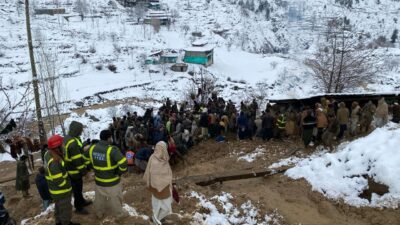 PAKİSTAN'DA ŞİDDETLİ YAĞIŞLARDA 37 CAN KAYBI