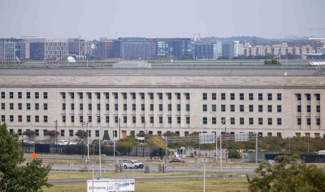 ABD Savunma Bakanlığı’nın (Pentagon) tanımlanamayan uçan nesnelerle (UFO) ilgili yayınladığı