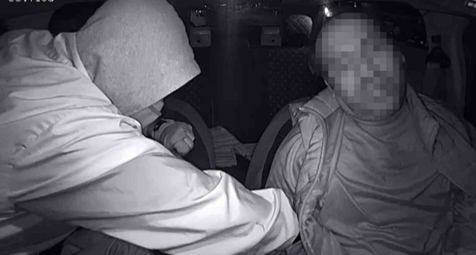 İZMİR'DE, TAKSİCİ OĞUZ ERGE’Yİ 3 KURŞUNLA ÖLDÜREN DELİL AYSAL'IN YARGILANDIĞI
