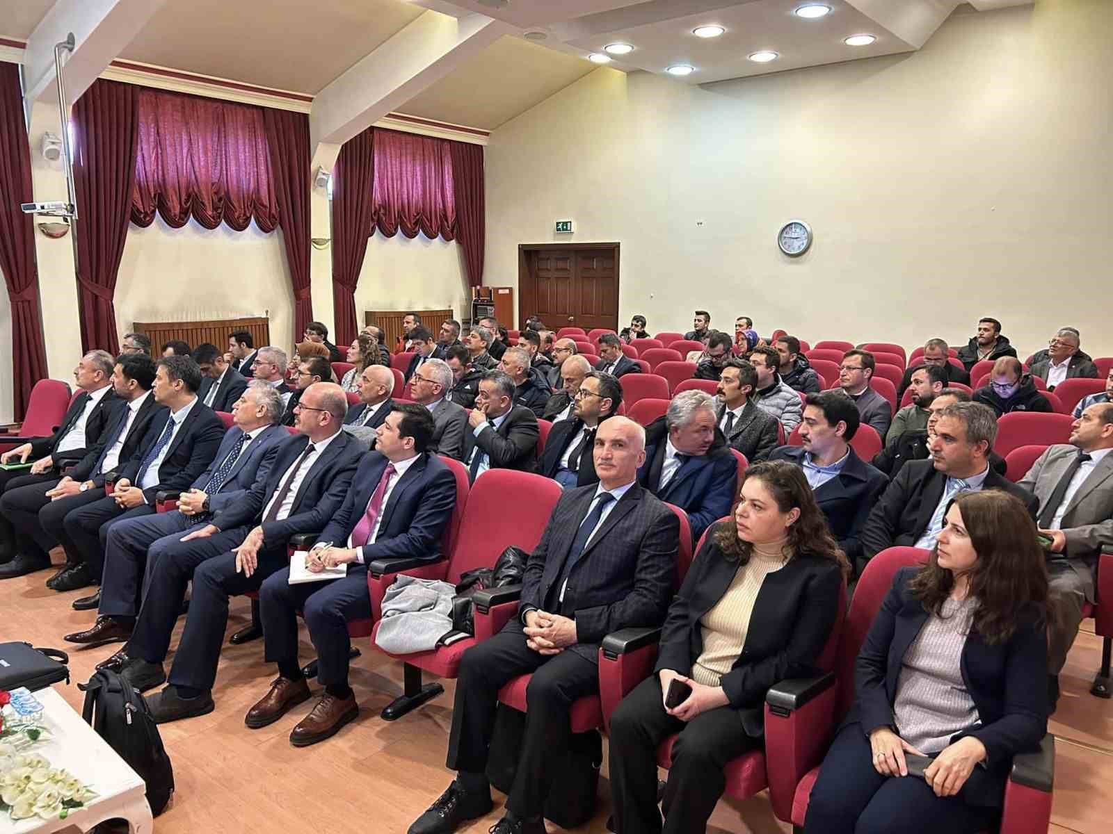 Afyonkarahisar’da Tarım ve Orman İl Müdürlüğü’nde Tarımsal Üretim Planlaması toplantısı
