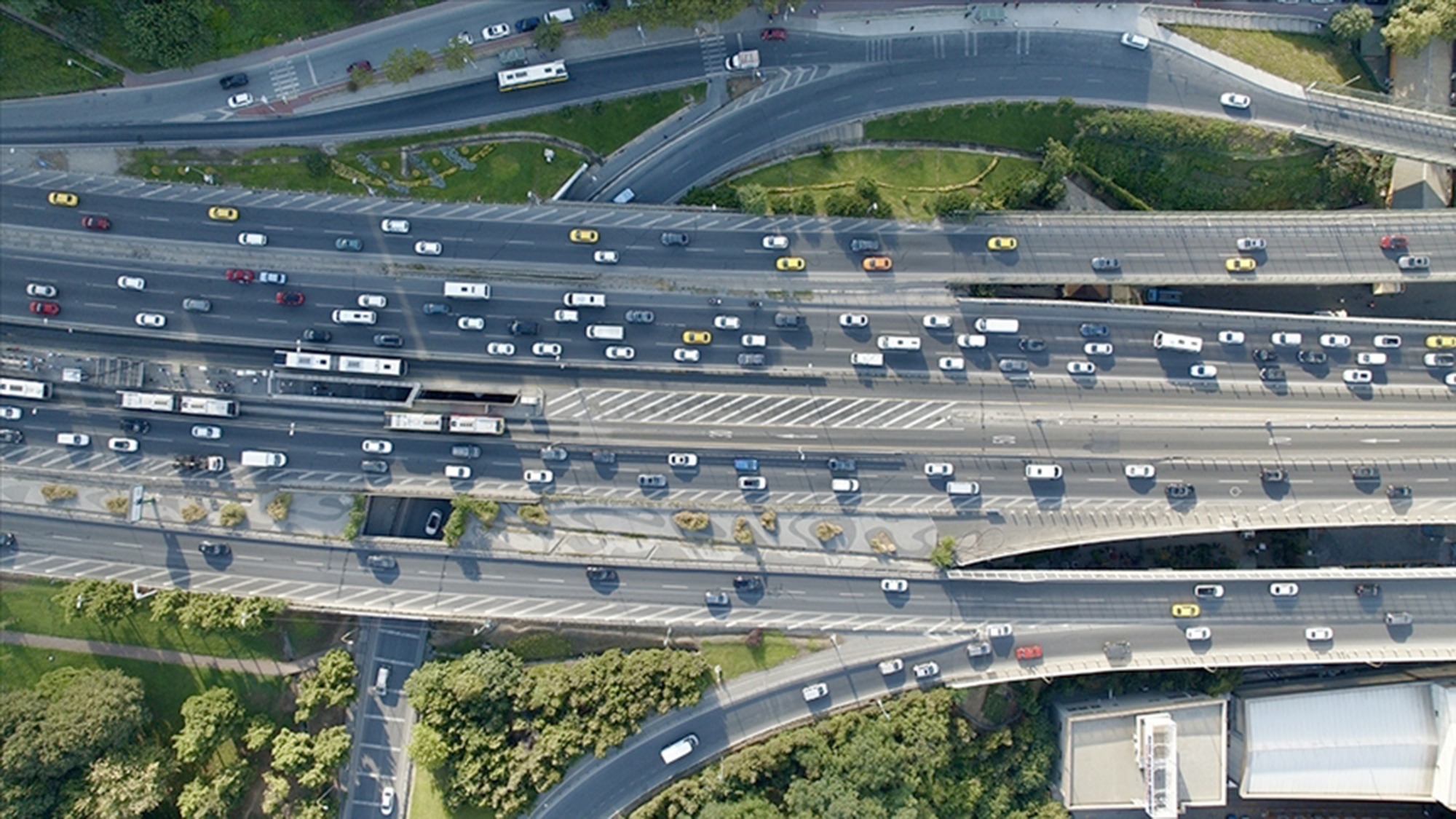 Trafiğe şubatta 193 bin 600 aracın kaydı yapılırken 2 bin