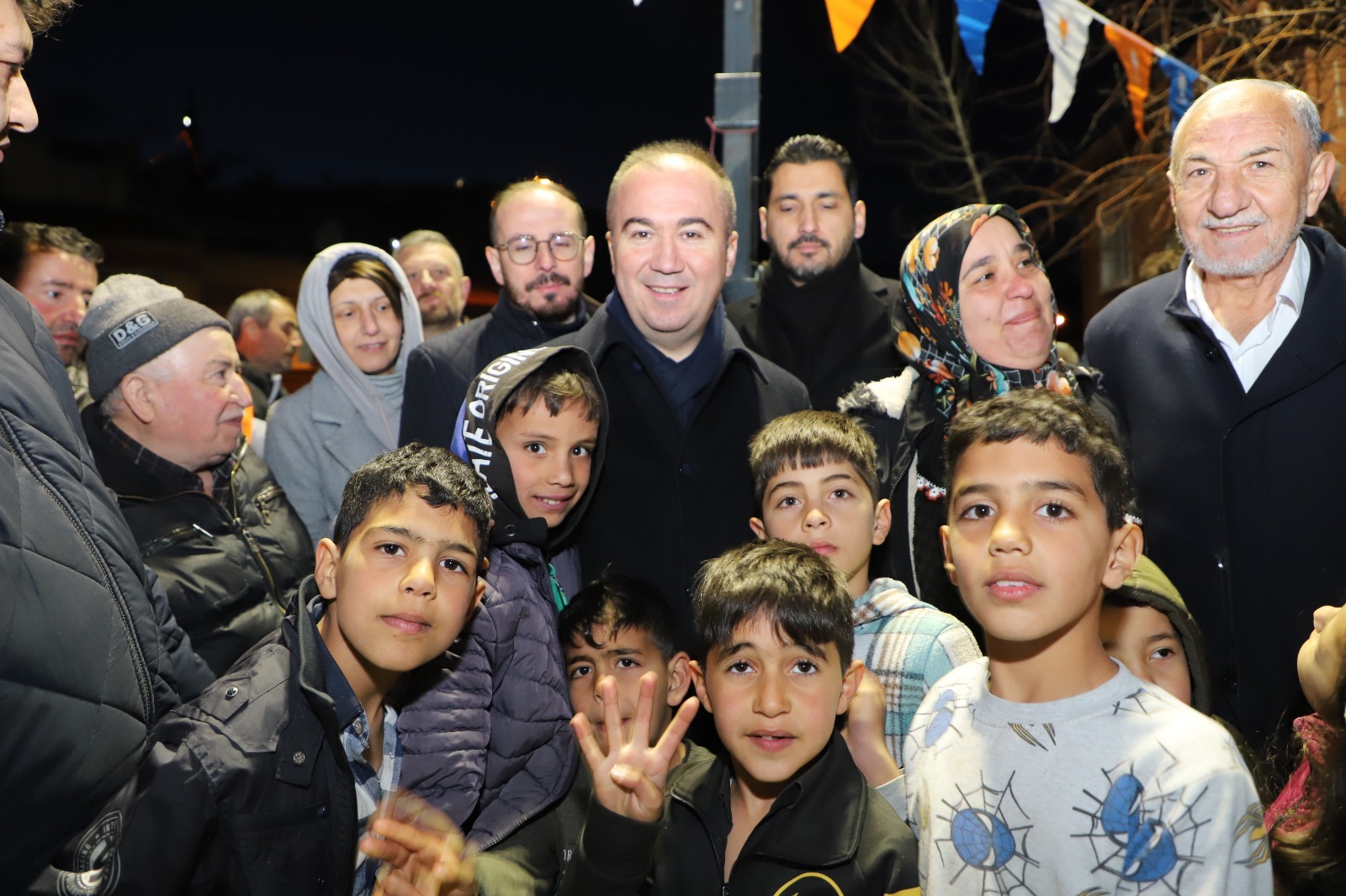 AK Parti Afyonkarahisar Belediye Başkan Adayı Hüseyin Ceylan Uluçay, organize