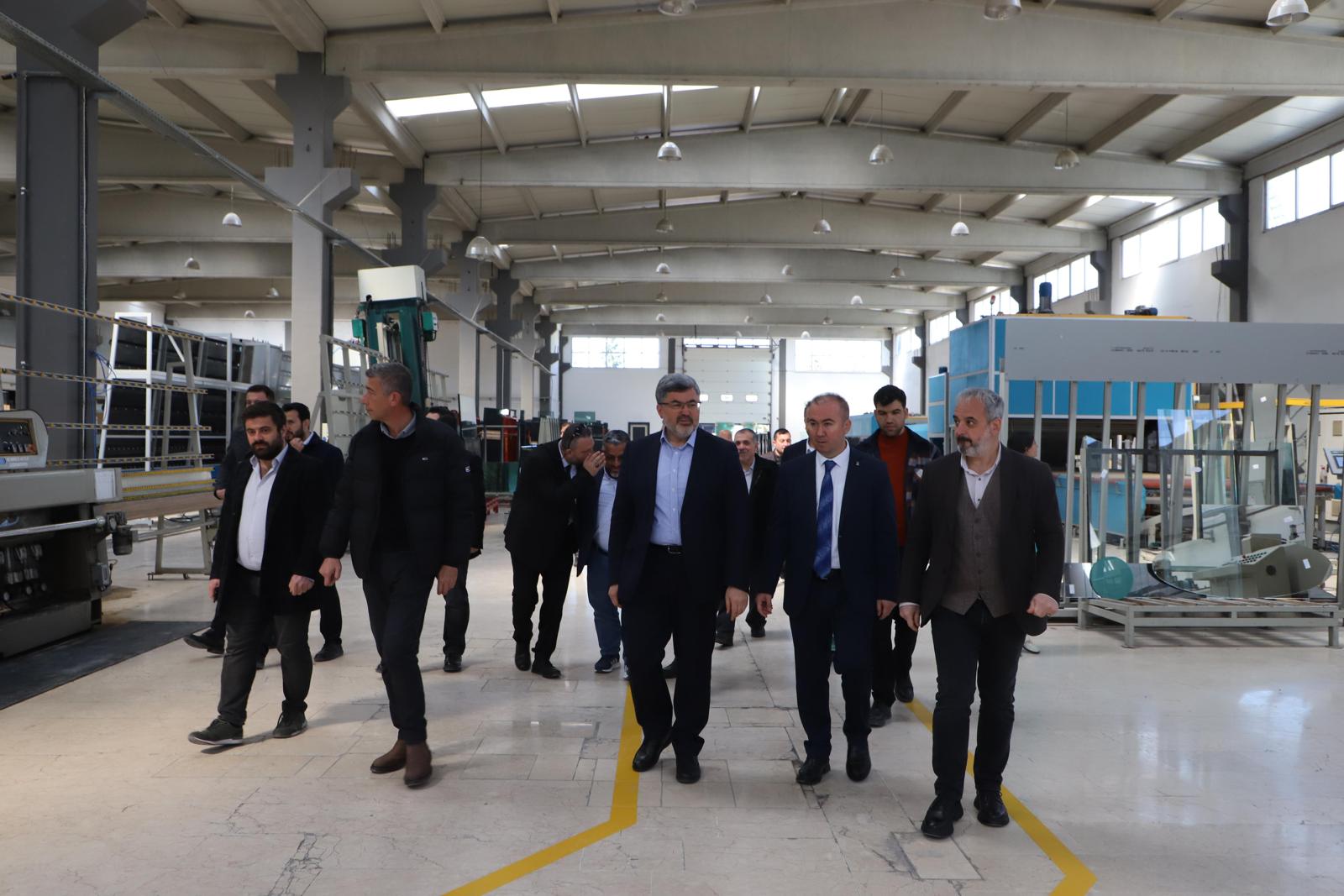 AK Parti Afyonkarahisar Belediye Başkan Adayı Hüseyin Ceylan Uluçay, Organize