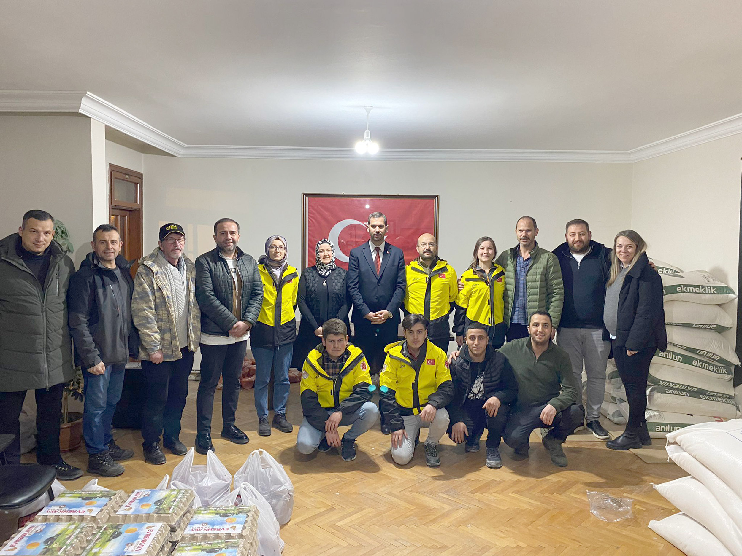 Seçim çalışmaları kapsamında ziyaretlerini sürdüren İYİ Parti Afyonkarahisar Belediye Başkan