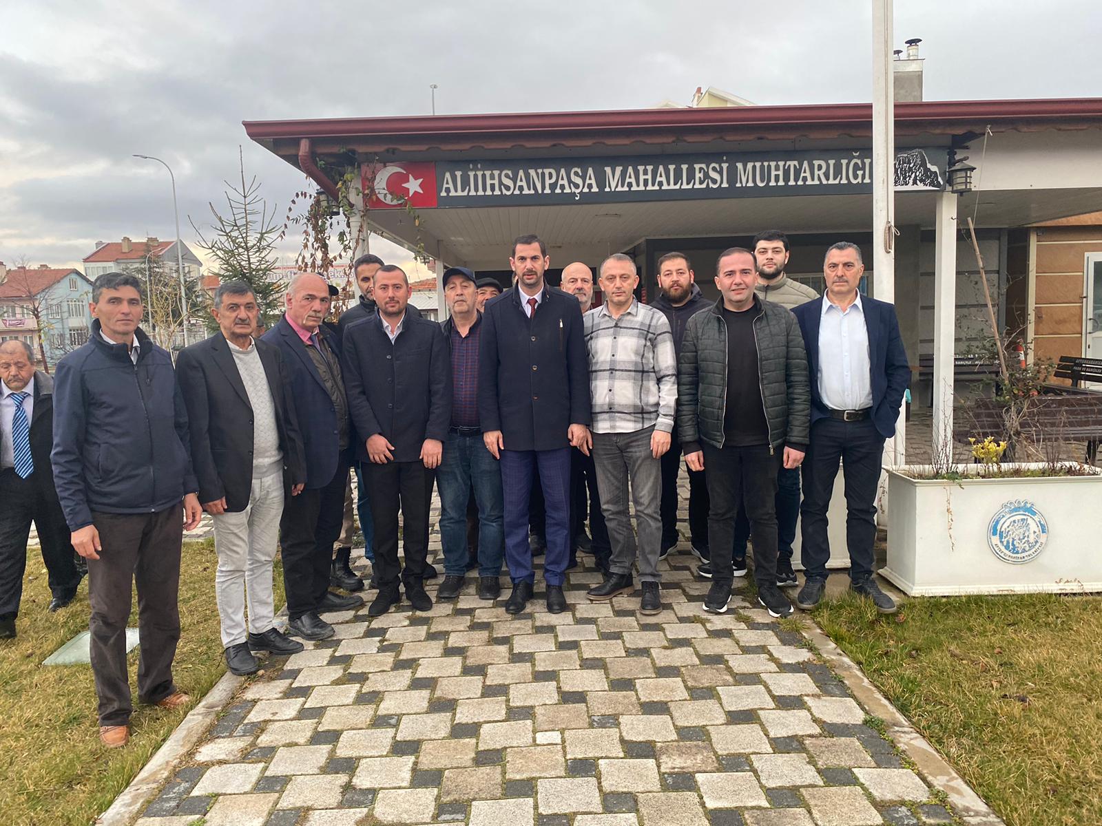 Afyonkarahisar’da muhtarlıkları ziyaret eden İYİ Parti Afyonkarahisar Belediye Başkan Adayı