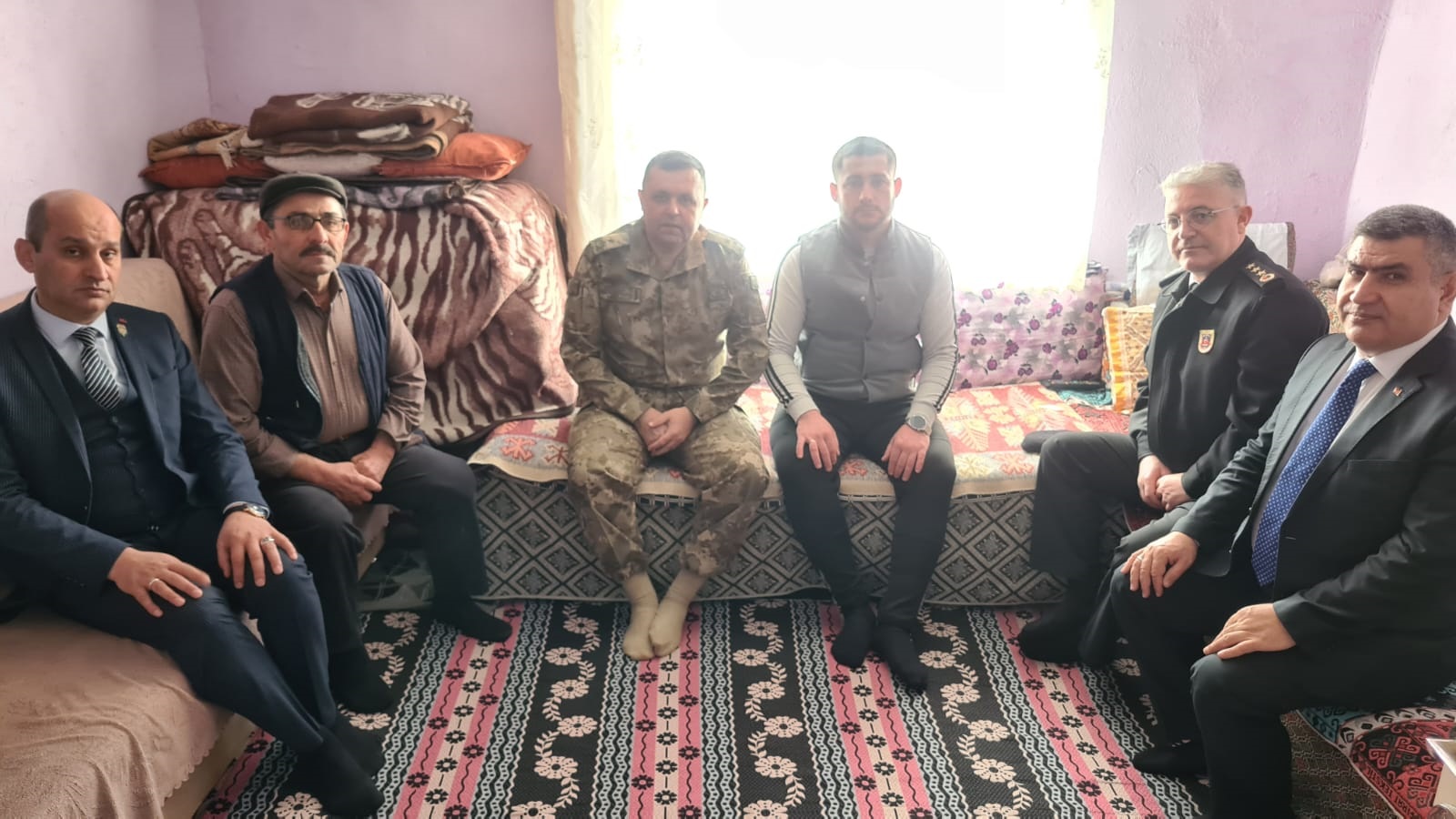 Afyonkarahisar Garnizon Komutanı Tuğgeneral Numan Yöner, İl Jandarma Komutanı J.Kd.Alb.