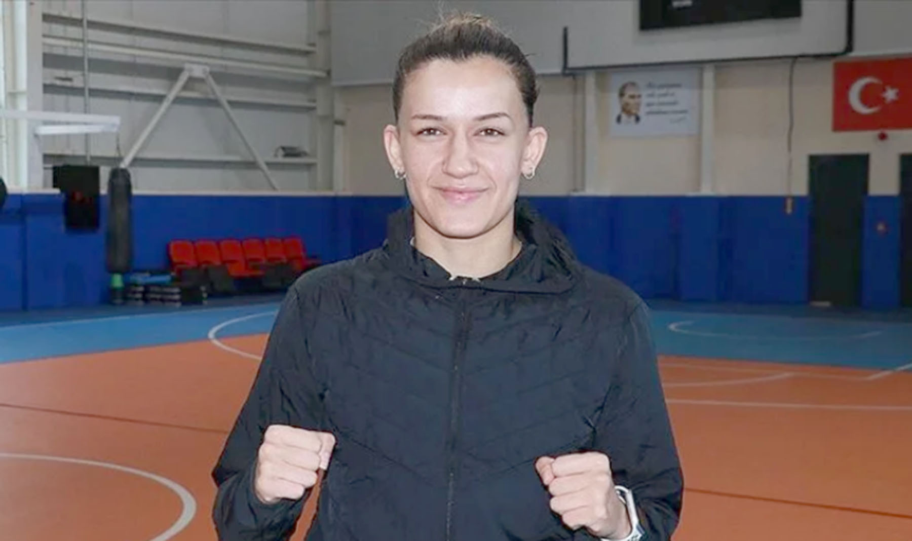 Milli boksör Hatice Akbaş, 2024 Paris Olimpiyat Oyunları öncesi katılacağı