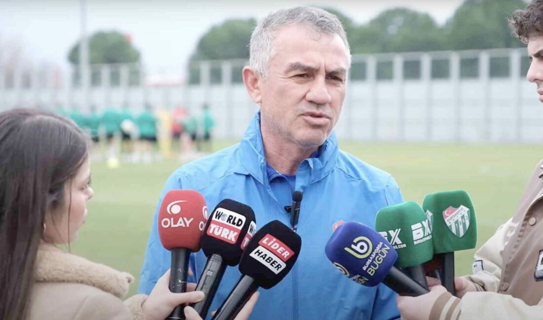 Afyonspor’un bu haftaki rakibi Bursaspor’da Teknik Direktör Ümit Şengül’le yollar