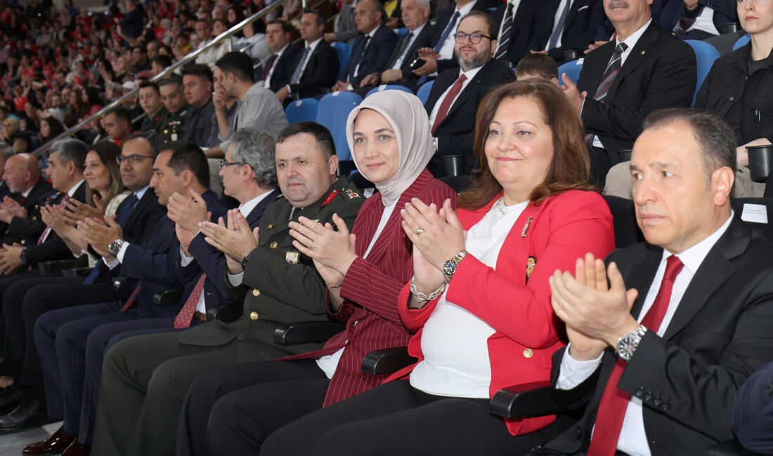 23 Nisan Ulusal Egemenlik ve Çocuk Bayramı Afyonkarahisar’da gerçekleştirilen törenler