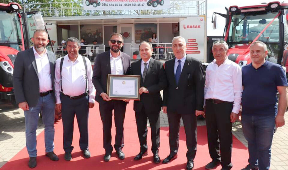 Afyonkarahisar Tarım, Hayvancılık ve Gıda Fuarı’nı ziyaret eden ATSO Yönetim