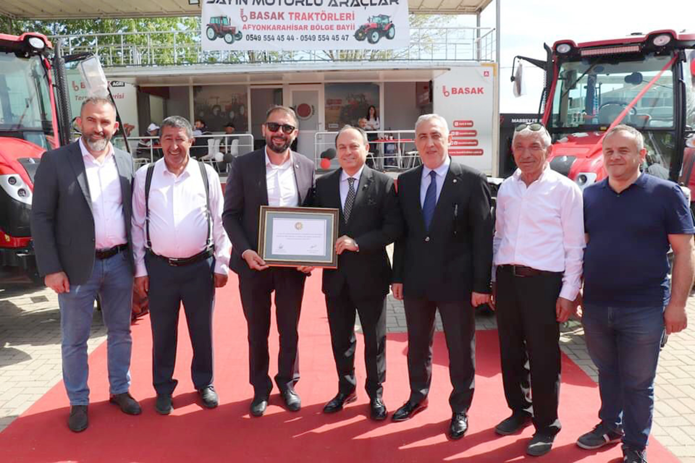 Afyonkarahisar Tarım, Hayvancılık ve Gıda Fuarı’nı ziyaret eden ATSO Yönetim