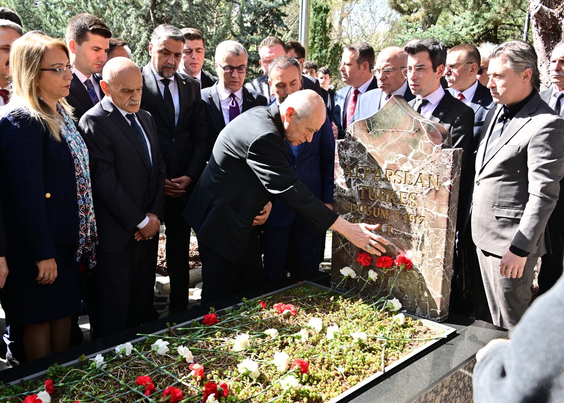 MHP Genel Başkanı Devlet Bahçeli, vefatının 27. yılında MHP’nin Kurucu