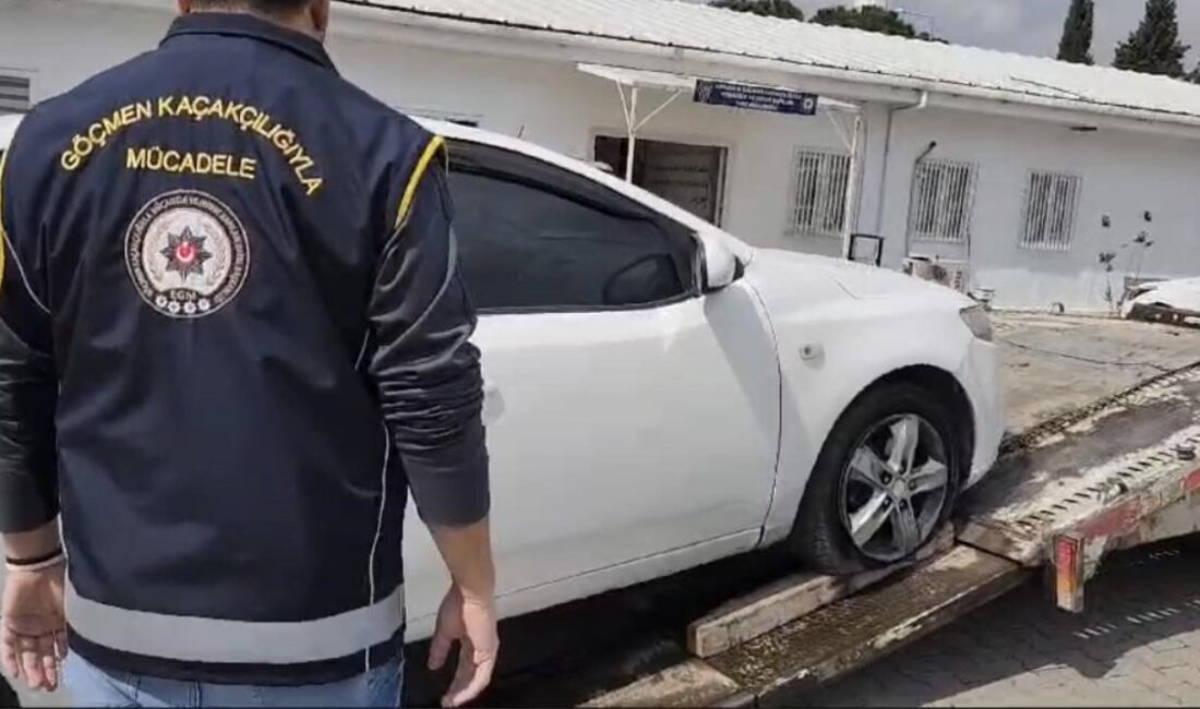 Osmaniye’de lüks otomobille göçmen kaçakçılığı yapan 1 organizatör tutuklandı. Göçmenlerin