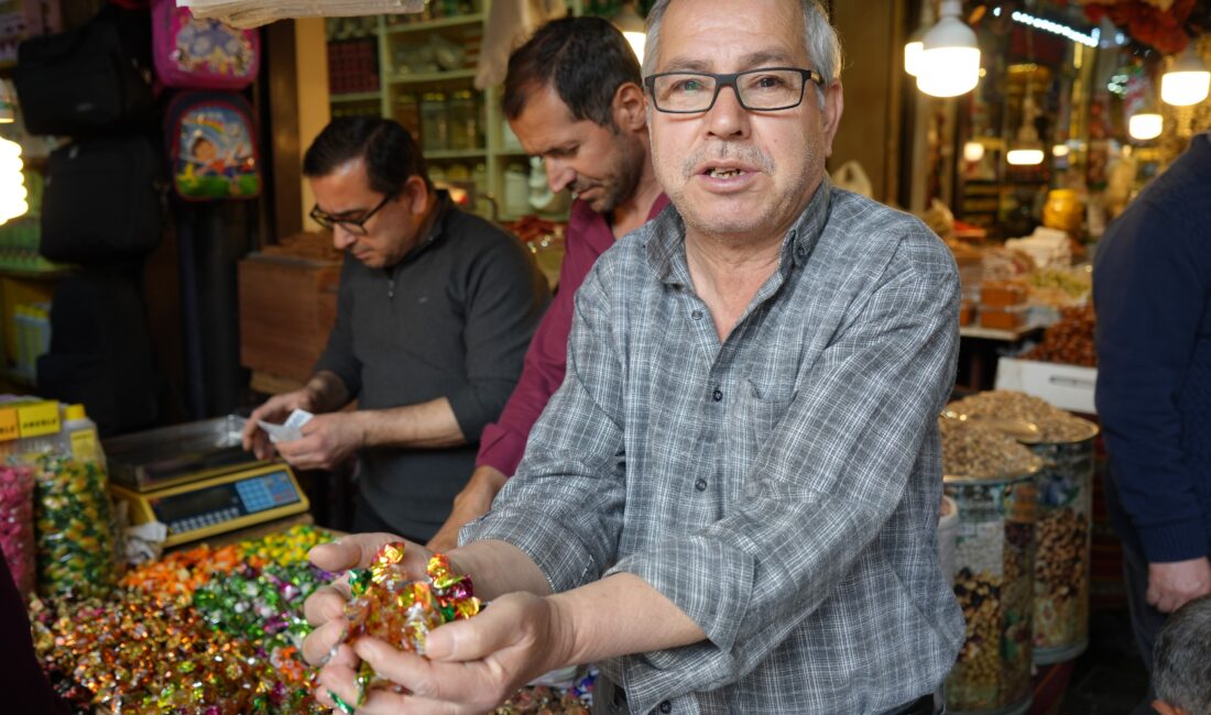 Gaziantep’te Ramazan Bayramı’nın yaklaşmasıyla birlikte bayramların vazgeçilmezi olan şeker, lokum