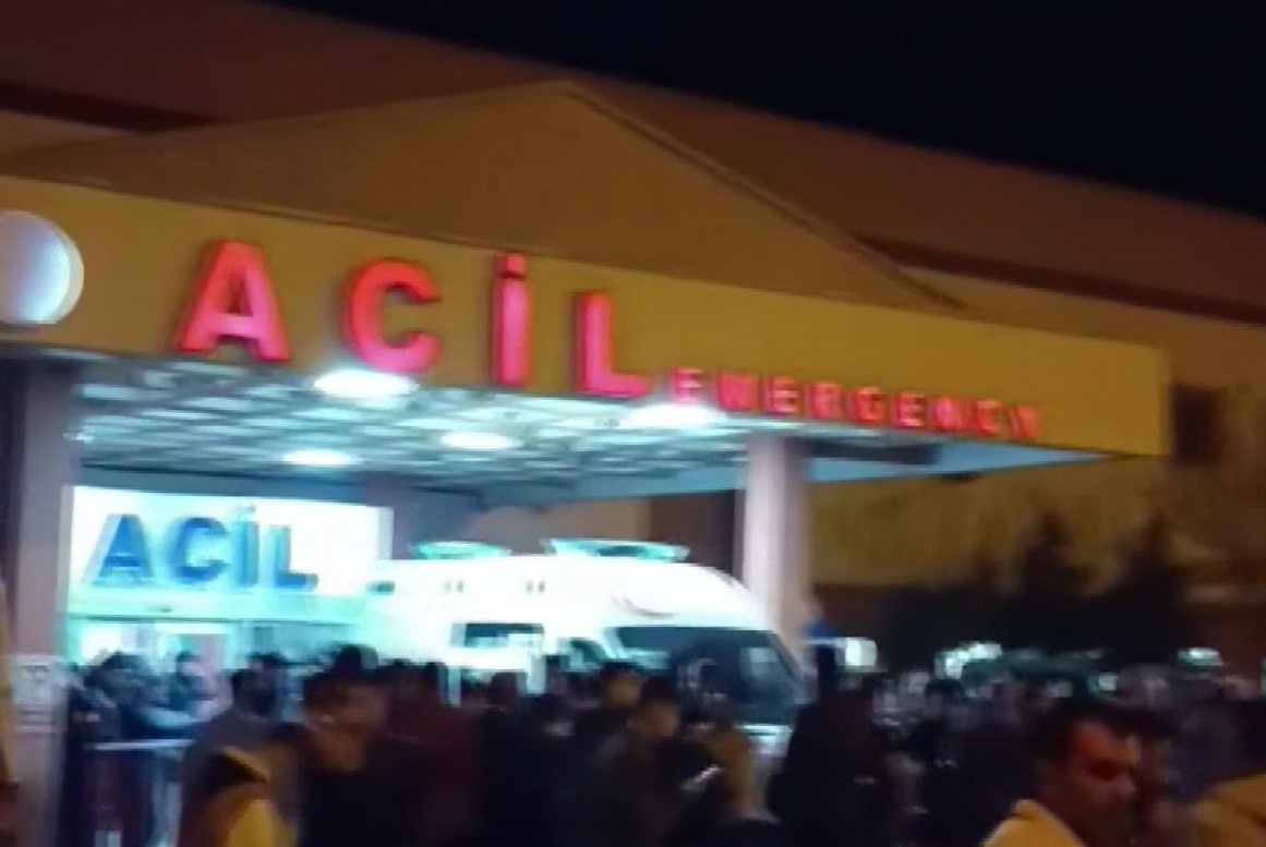 Şırnak‘ta bir şahıs, kadını taciz ettiği iddiası nedeniyle bir grup