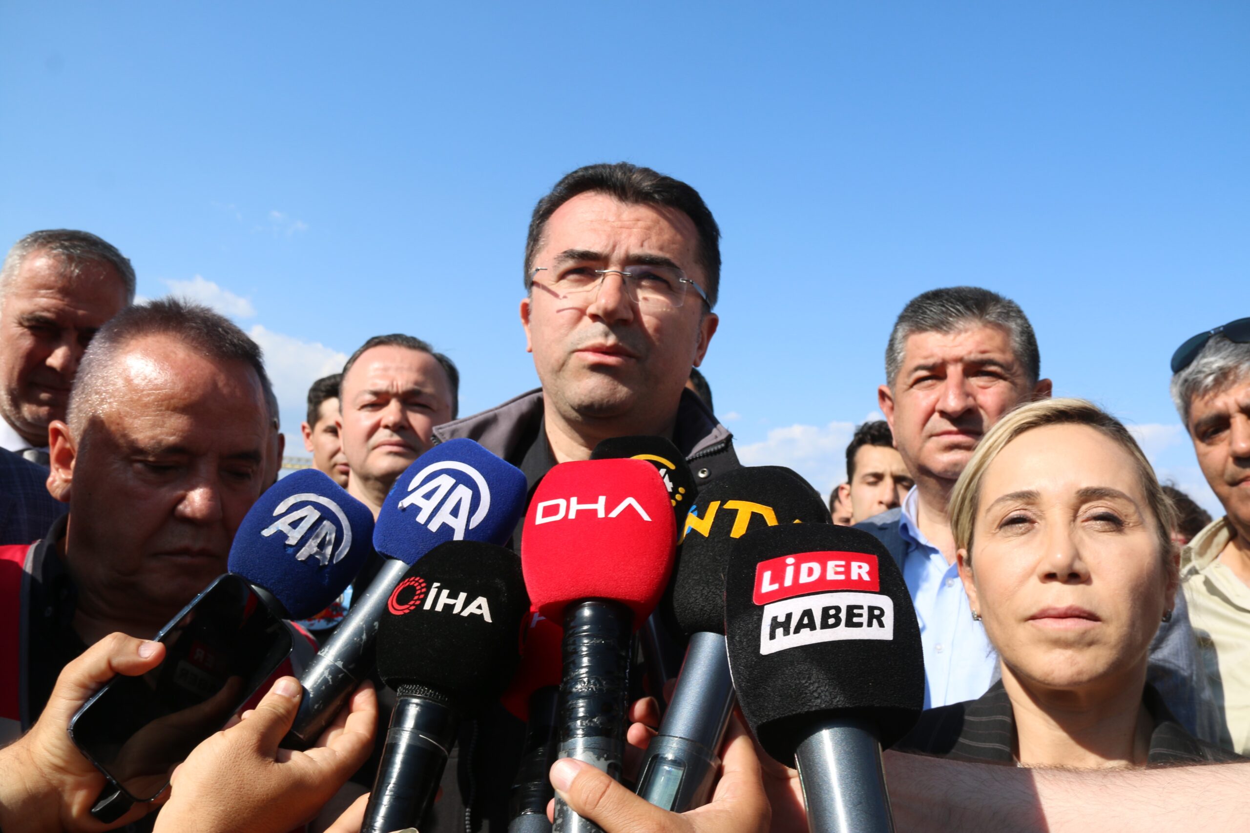 Antalya’da Tünektepe Teleferik ve Sosyal Tesisleri’nde hareket halindeki teleferik kabinlerinden