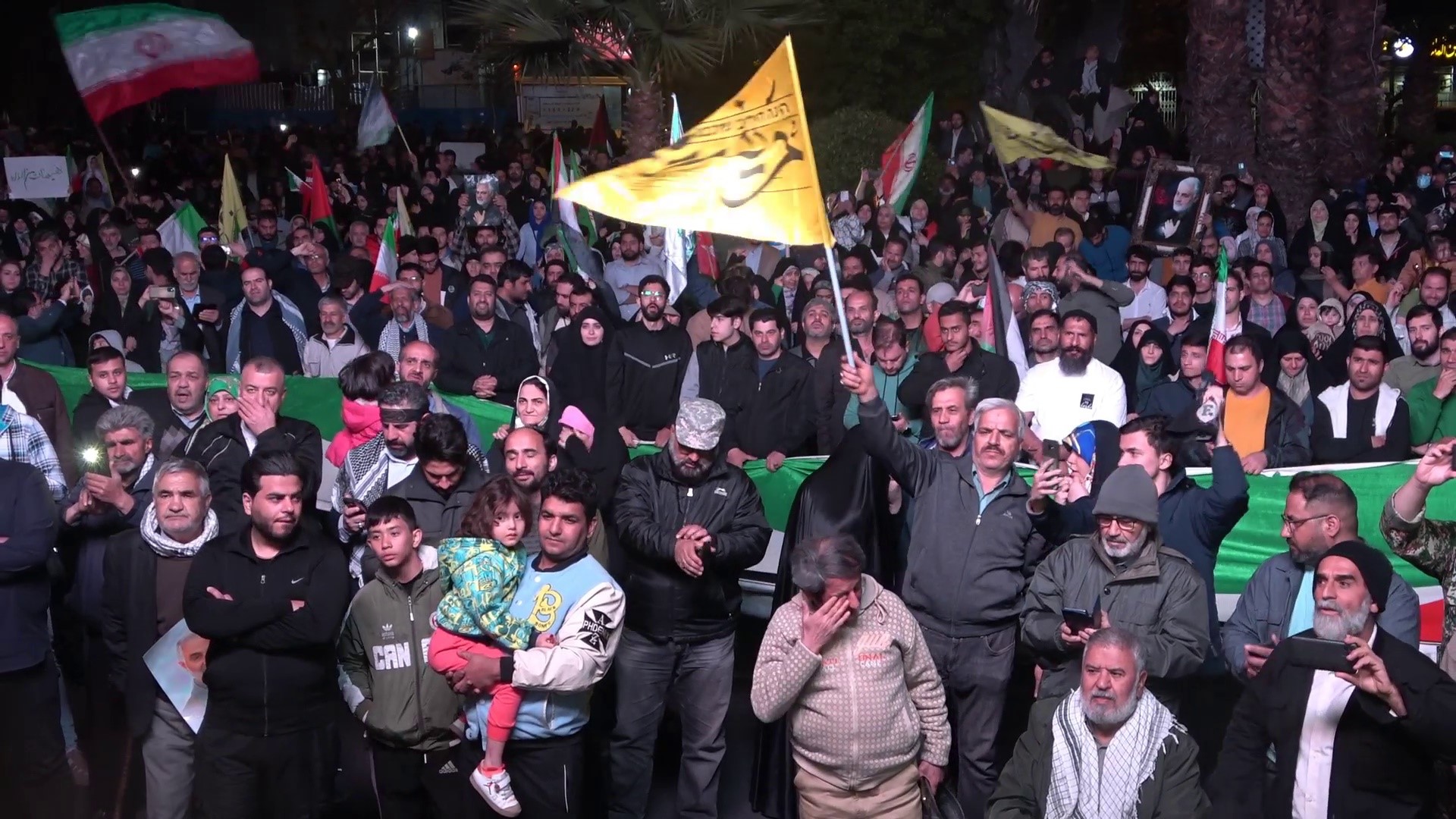 İran’ın İsrail topraklarını insansız hava aracı ve füzelerle hedef aldığı