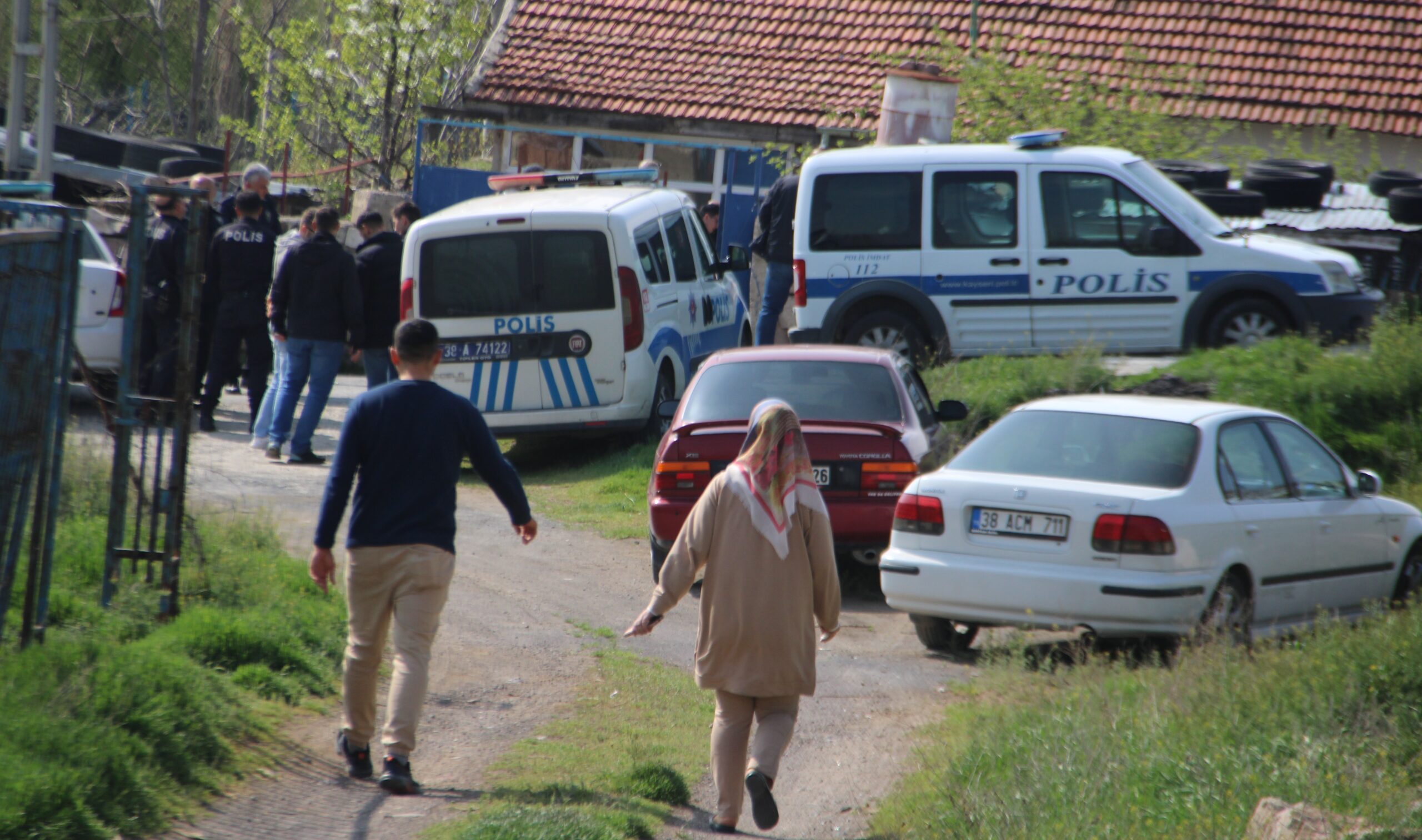 Kayseri’nin Kocasinan ilçesinde ölü bulunan 2 kardeşin sobadan sızan karbonmonoksit