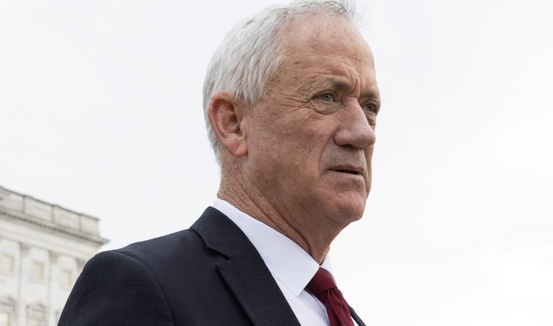 İsrail Savaş Kabinesi Üyesi Benny Gantz, İran’ın İsrail’e düzenlediği saldırıya