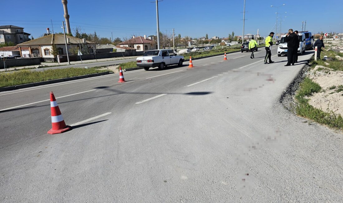 Aksaray’da ailesinin bulunduğu otomobilden inerek yolun karşısına geçmeye çalışan çocuğa