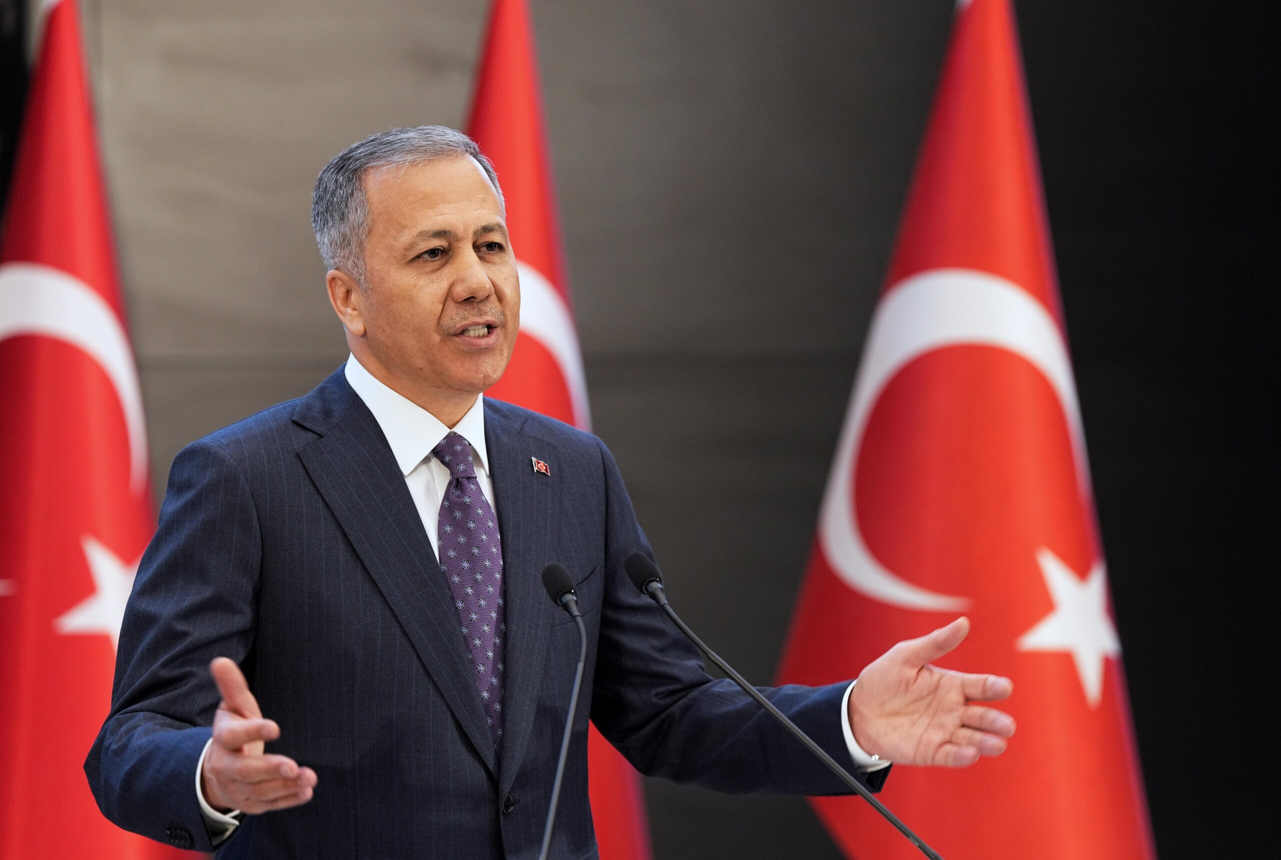İçişleri Bakanı Ali Yerlikaya, 1 Mayıs Emek ve Dayanışma Günü