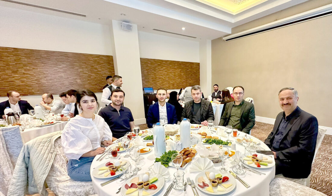   Türkiye’nin değişik yerlerinde görev yapan Afyonkarahisar’lı hakim ve cumhuriyet