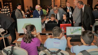 Afyonkarahisar’da İl Milli Eğitim Müdürlüğü tarafından çocukların kodlama ve yazılım