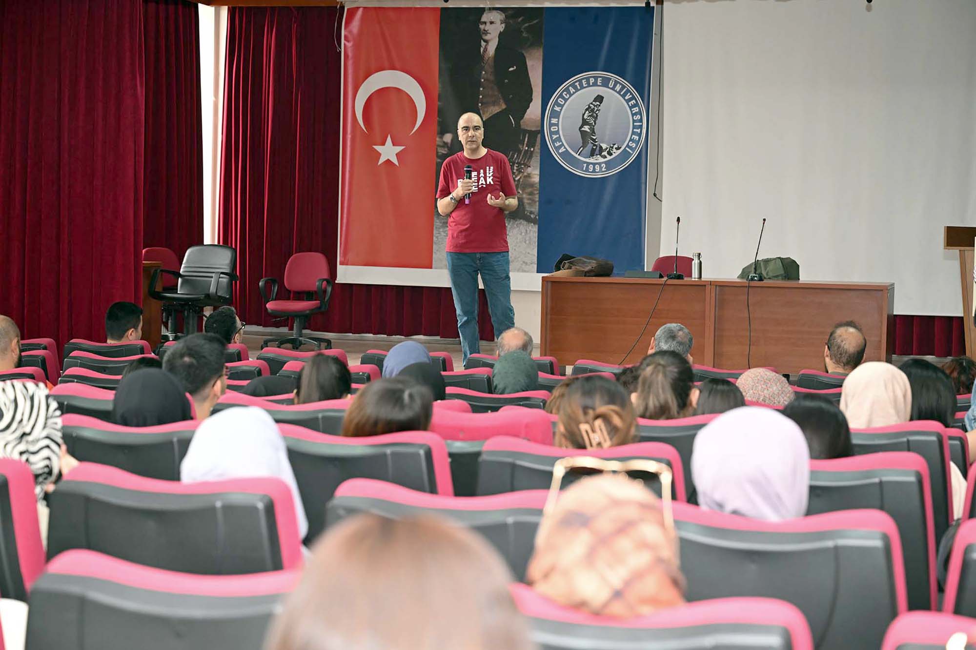 Afyon Kocatepe Üniversitesi (AKÜ) Matematik Eğitimi Kulübü tarafından “Bir Filozof