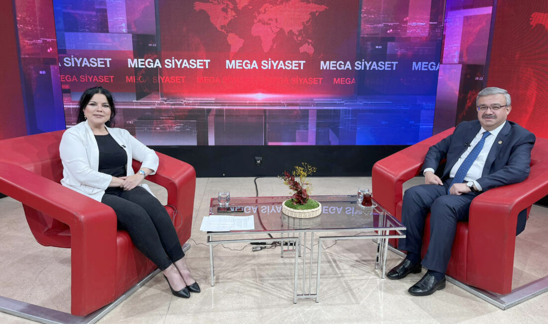 Kanal3’te Megabirlik Genel Müdürü Selcen Dilek Çöygün’ün sunduğu Mega Siyaset