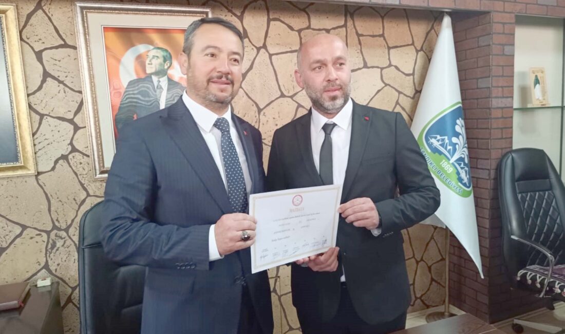 Mazbatasını alarak görevine başlayan Sandıklı Belediye Başkanı Adnan Öztaş, “Seçimleri