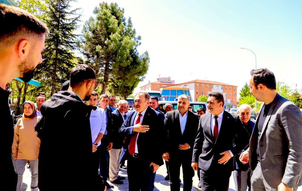 Önceki Dönem Orman ve Su İşleri Bakanı Prof. Dr. Veysel