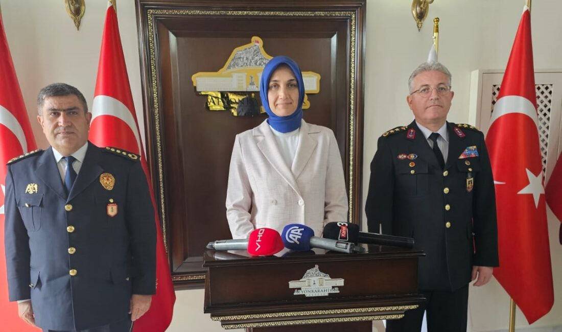 Afyonkarahisar Valisi Doç. Dr. Kübra Güran Yiğitbaşı basın mensuplarıyla buluştu.
