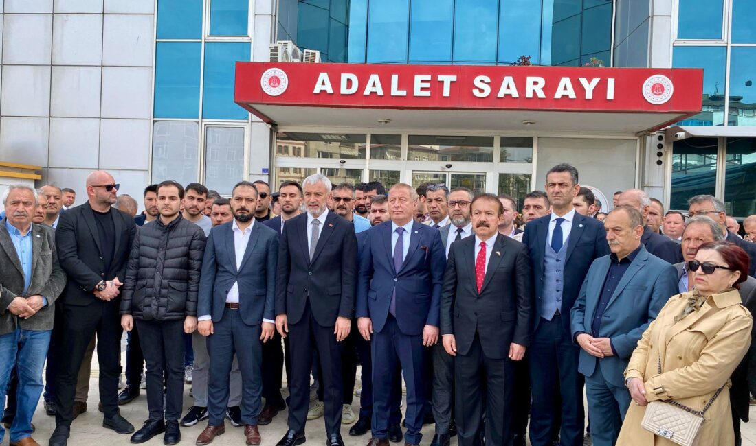 Yılmaz, Ünye Adliyesi önünde açıklamalarda bulundu! İYİ Parti Ordu Büyükşehir Belediye Başkan Adayı Enver Yılmaz, seçim