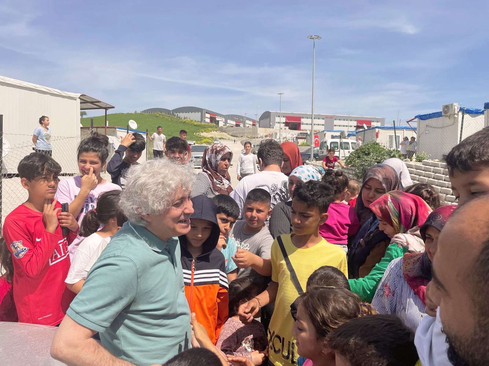 Akdeniz Üniversitesi Rektörü Prof. Dr. Özlenen Özkan Ramazan Bayramı öncesi,