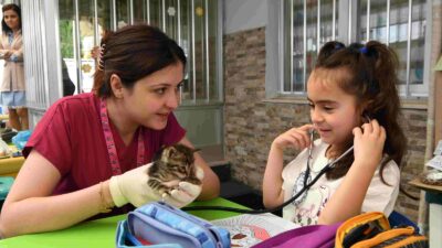 Konyaaltı Belediyesi Toros Kreşi ve Gündüz Bakımevi’nde eğitim gören minik