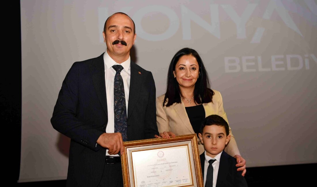 Konyaaltı Belediye Başkanı olarak seçilen Cem Kotan ve Konyaaltı Belediyesi