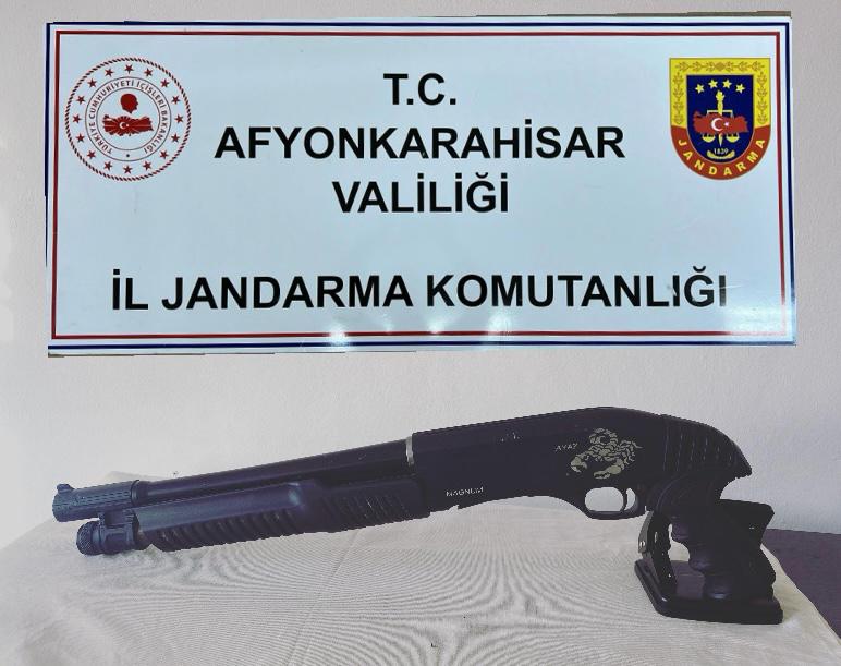 Dinar ilçesine bağlı Tatarlı beldesinde jandarma ekipleri 31 Mart 2024