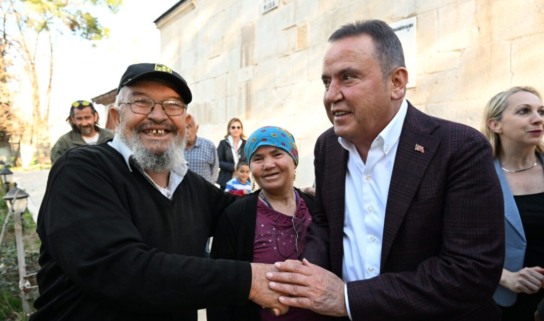 Antalya’da ikinci kez üst üste Büyükşehir Belediye Başkanı seçilerek bir