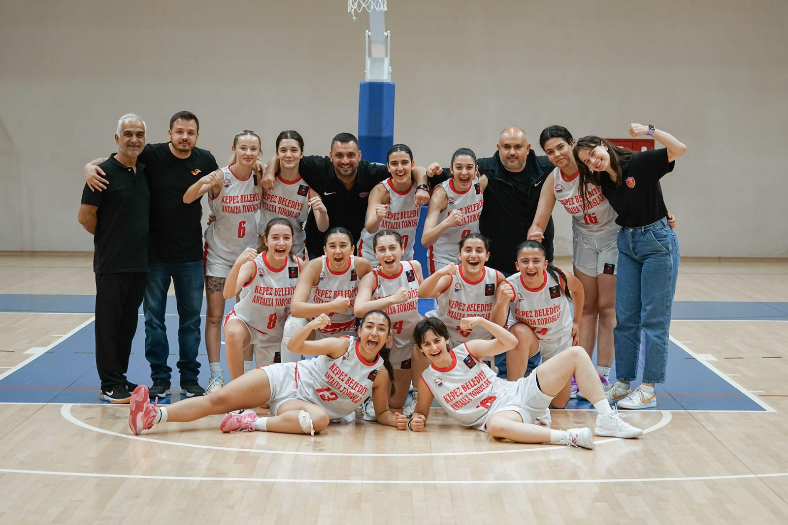   Antalya Kepez Belediyesi Spor Kulübü Kadın Basketbol Takımı, Anadolu