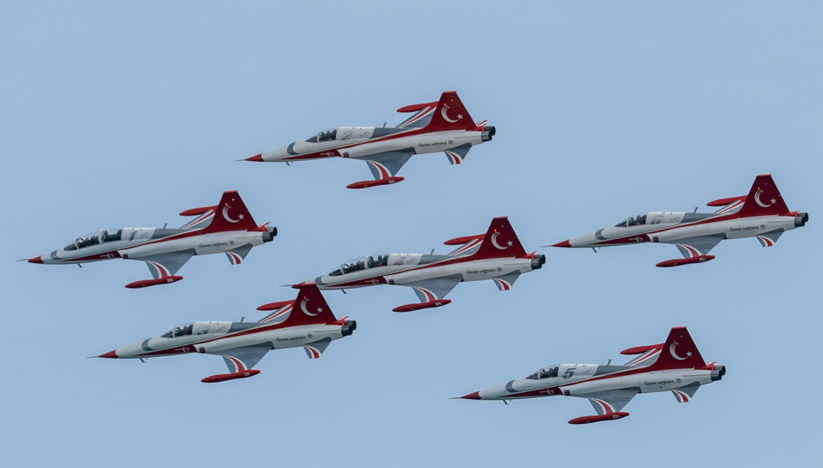    Türk Hava Kuvvetlerinin akrobasi timi “Türk Yıldızları” 23